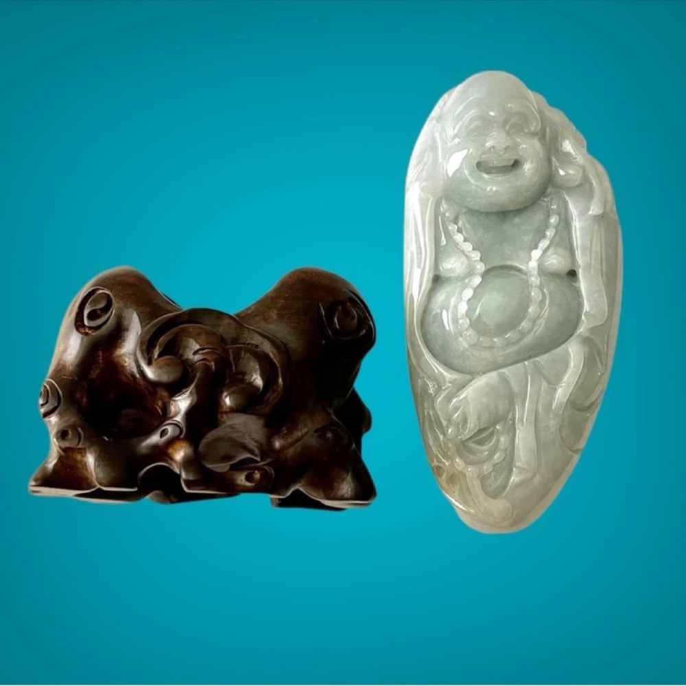 🇭🇰 HONG KONG HAND CARVED JADE BUDDHA FROM SINGLE STONE & WOODEN STAND - Picture 3 of 8